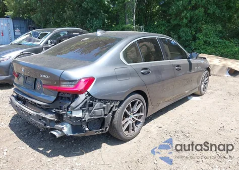 2020 BMW 330I xDrive из США, поврежденный, VIN 3MW5R7J06L8B32433